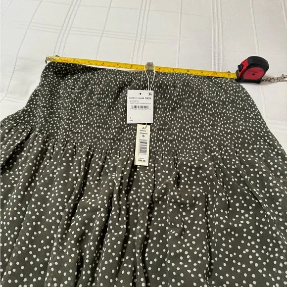 Midi skirt small Nordstrom Rack. Army/Ivory Random Dot. NWT - Picture 2 of 10